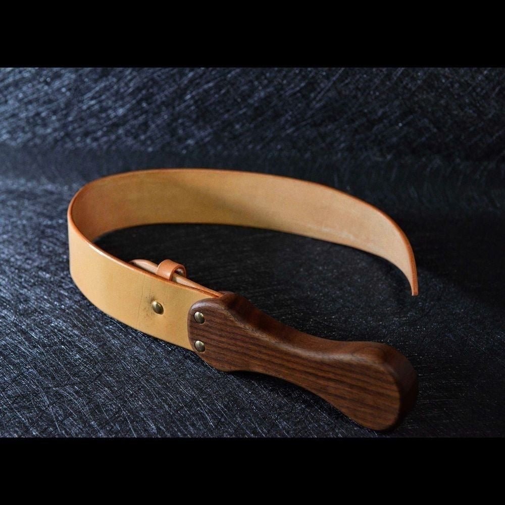 Original Leather Paddle – Foldable Whip X Design, Natural Tone - CrimsonWhip