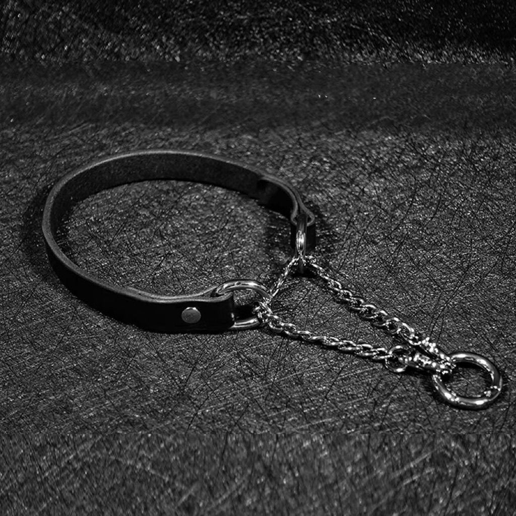 Punk O - Ring Choker Necklace – Unisex Collar with Cross Pendant - CrimsonWhip